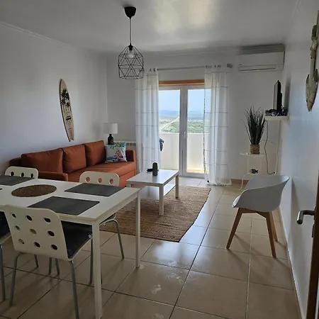 Sea Breeze Apartment